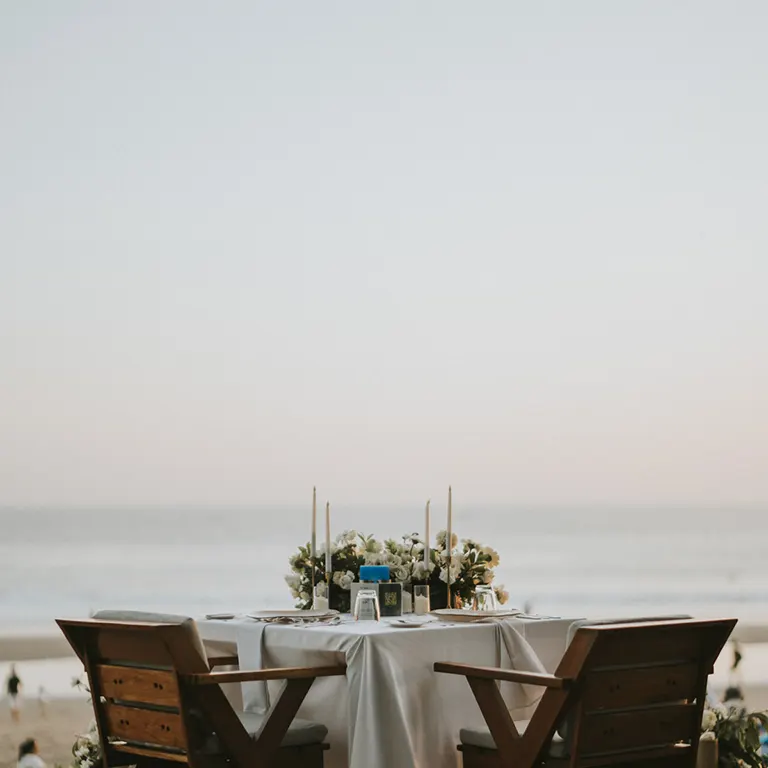 romance on the sand proposal